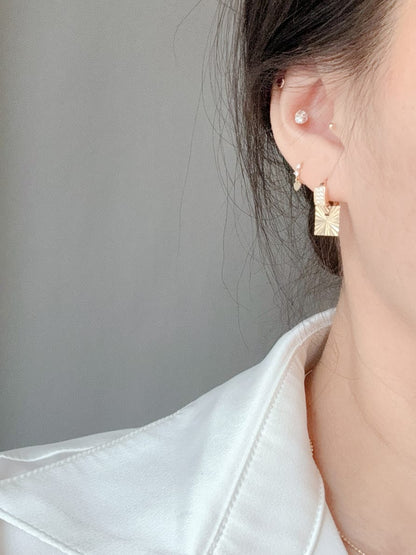 Solid 10K Gold Earrings, Shiny Carved Geometric Square Diamond-Shaped Earrings