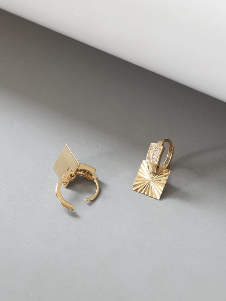 Solid 10K Gold Earrings, Shiny Carved Geometric Square Diamond-Shaped Earrings