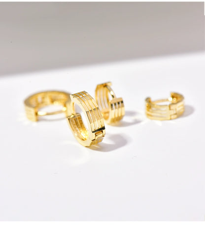 10K Gold Hoop Earrings - Minimalist Cartilage Hoops, Celebrity-Inspired Simple Fashion Design